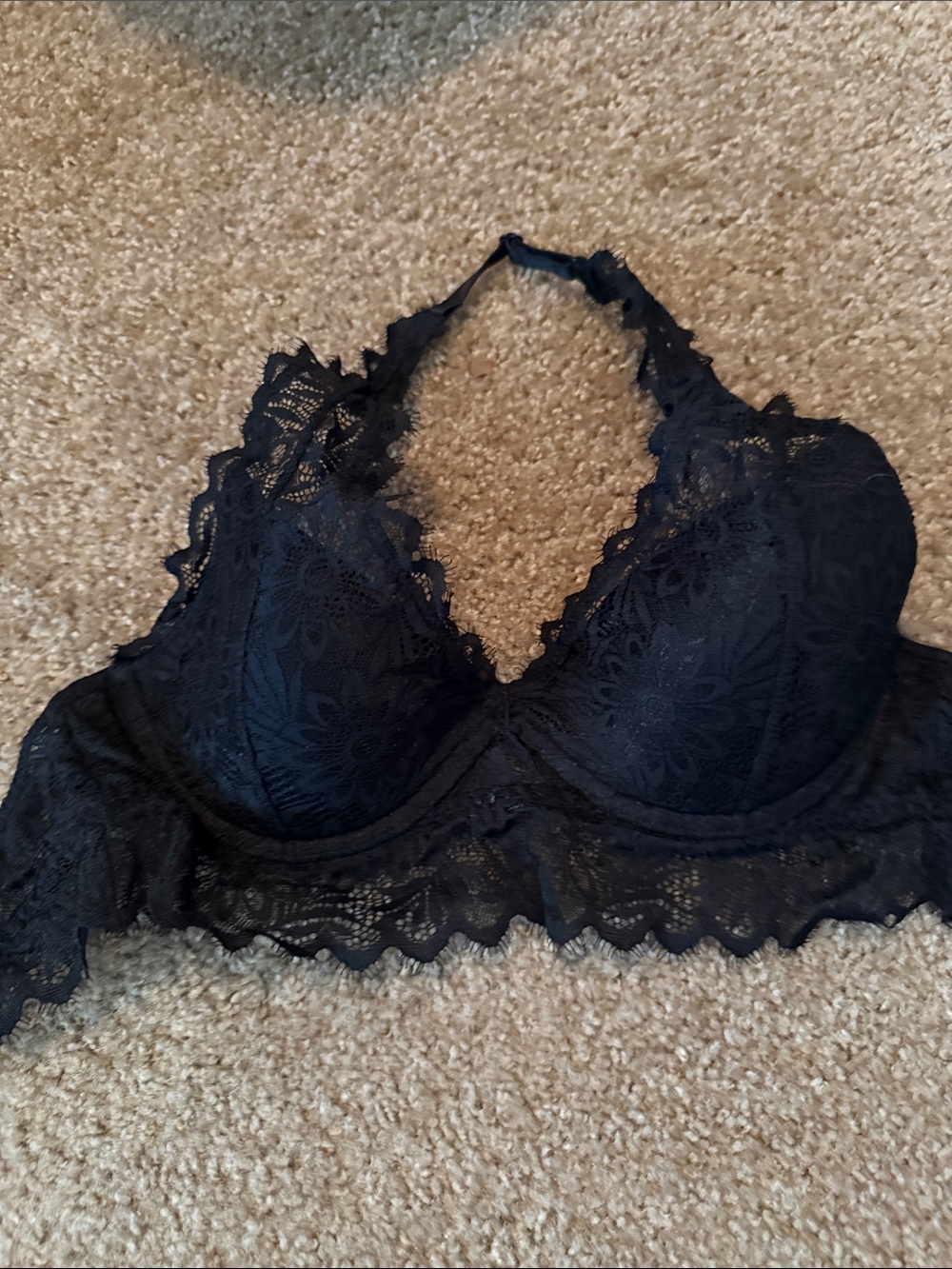 PINK / Victoria’s Secret Lace Halter Bralette - Black